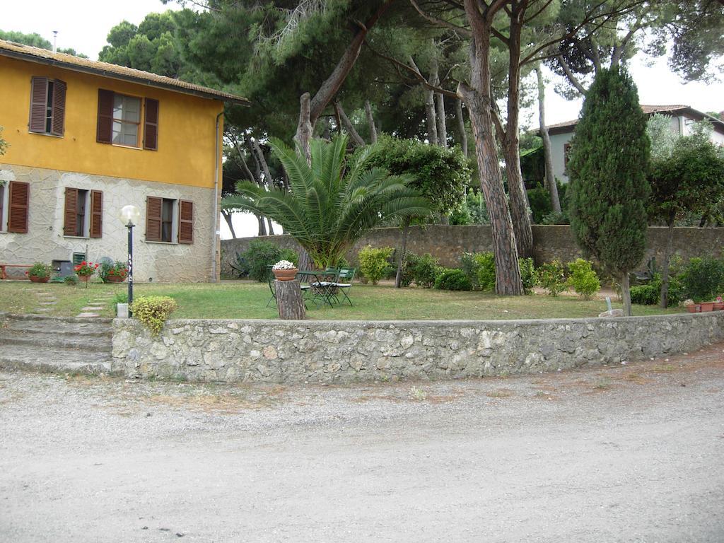 Agriturismo Monte Alzato カパルビオ エクステリア 写真